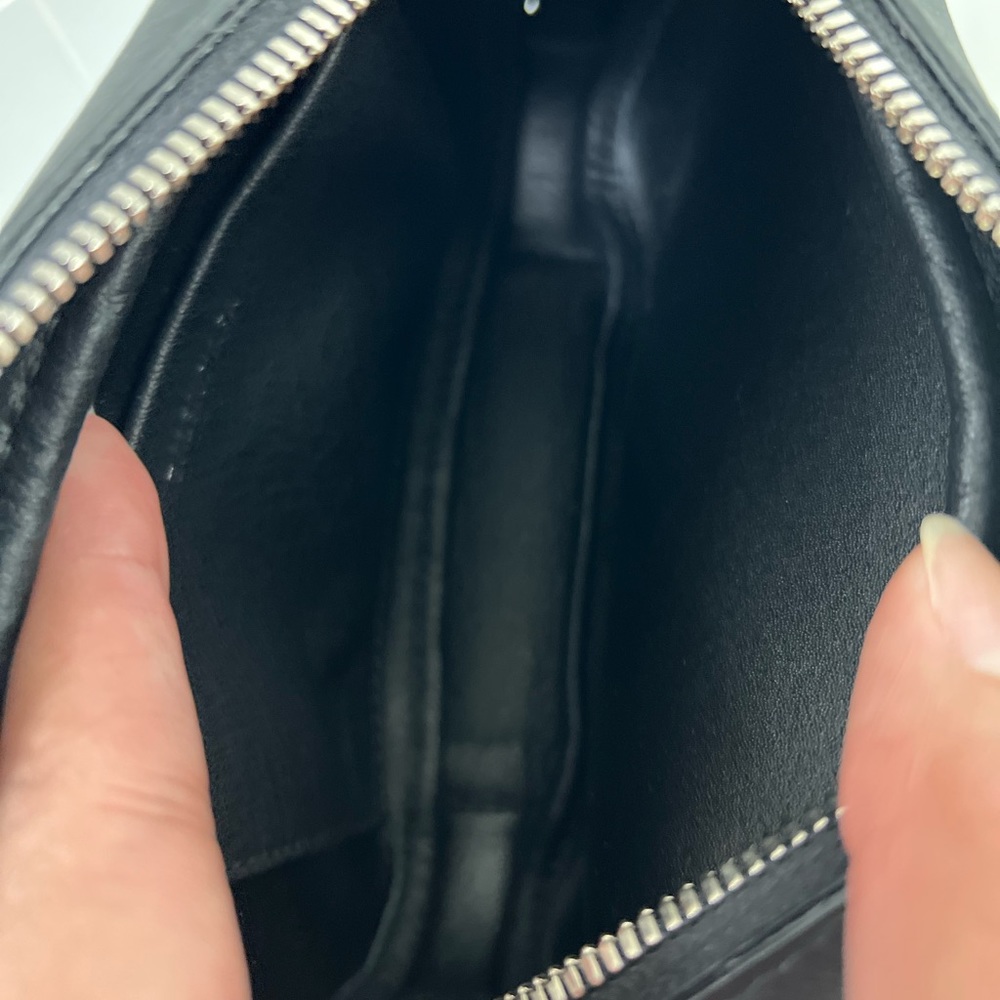 💯New Balenciaga XS Black Everyday Crossbody - Picture 3 of 14